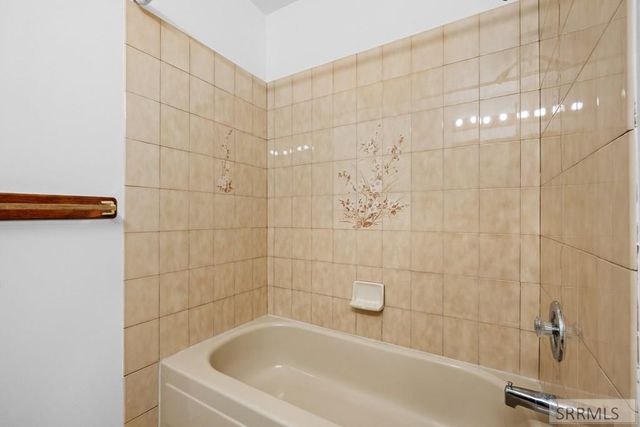972 Bluebird Place, Idaho Falls, ID 83402