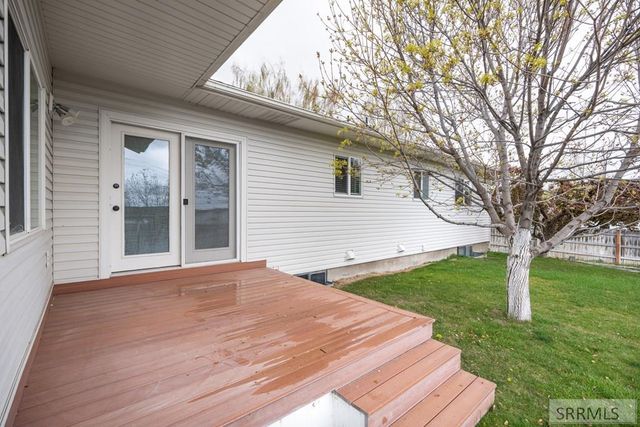 972 Bluebird Place, Idaho Falls, ID 83402