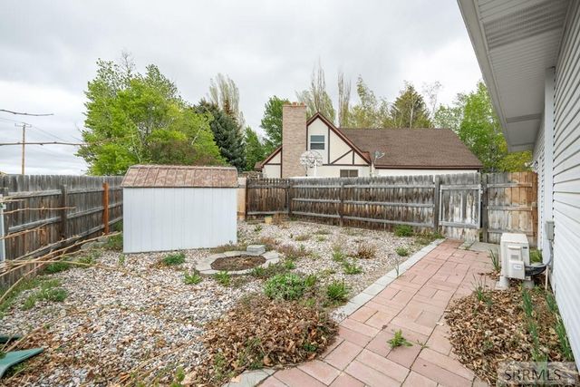 972 Bluebird Place, Idaho Falls, ID 83402