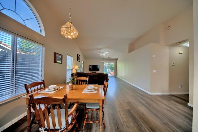 1007 Lourence Dr, Tracy, CA 95376