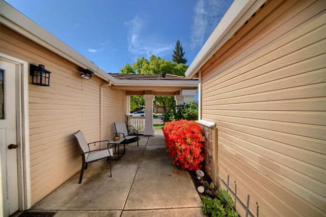 1007 Lourence Dr, Tracy, CA 95376