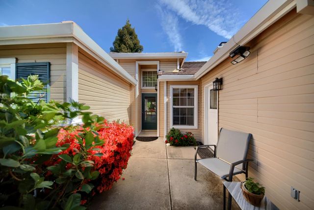 1007 Lourence Dr, Tracy, CA 95376