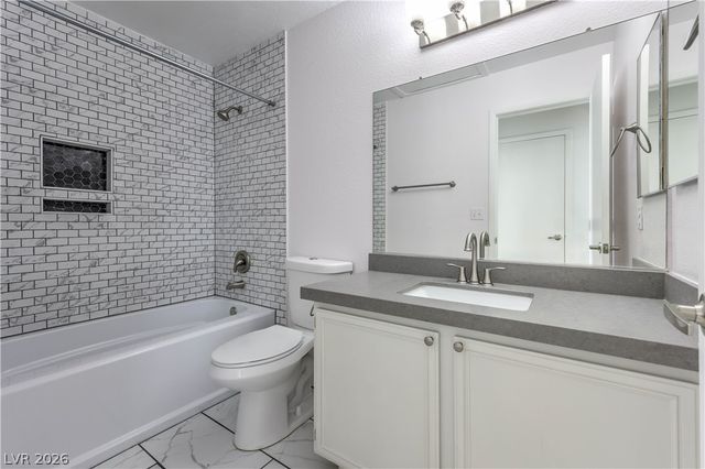 8032 Exploration Avenue, Las Vegas, NV 89131