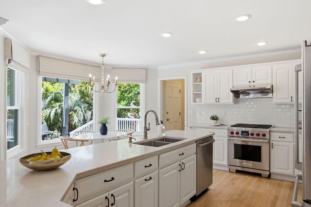 710 Creekside Drive, Mount Pleasant, SC 29464