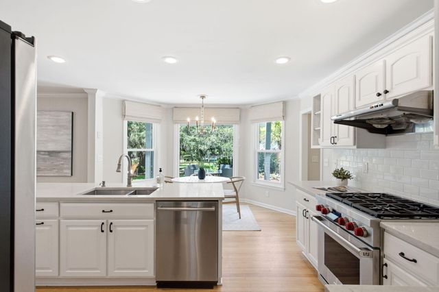 710 Creekside Drive, Mount Pleasant, SC 29464