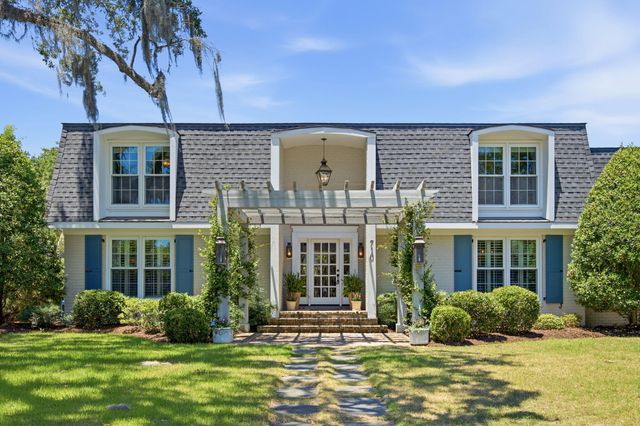 710 Creekside Drive, Mount Pleasant, SC 29464
