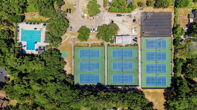 710 Creekside Drive, Mount Pleasant, SC 29464