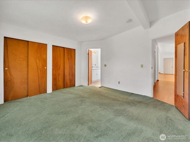 17235 119th Avenue NE, Bothell, WA 98011