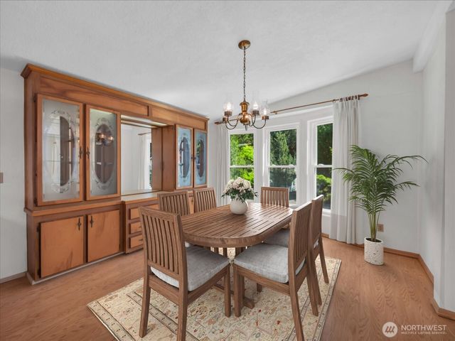 17235 119th Avenue NE, Bothell, WA 98011