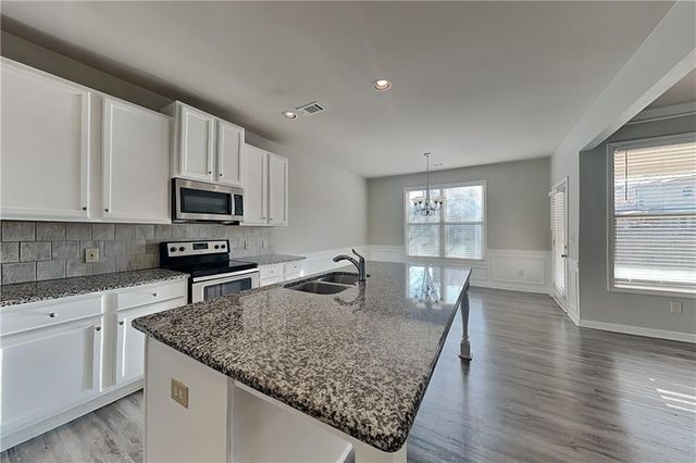 2212 Black Pebble Circle, Buford, GA 30519