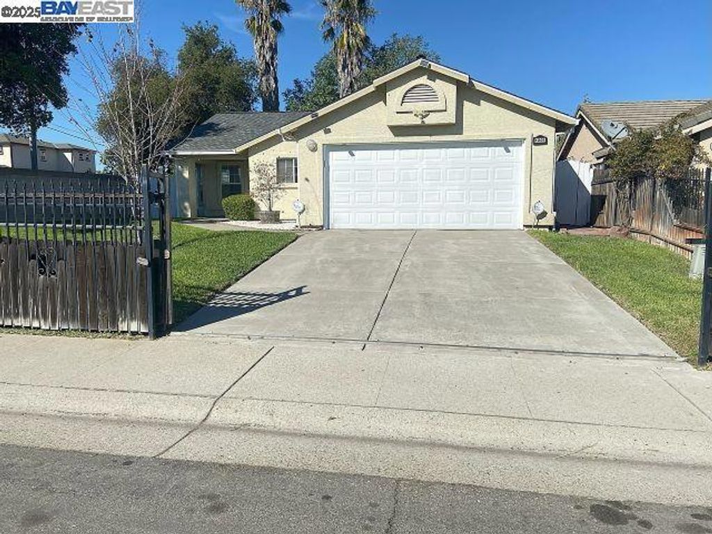 1201 Xandria Drive, Sacramento, CA 95838