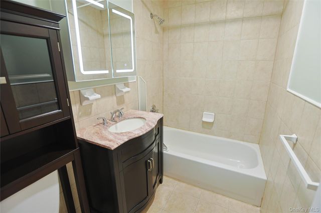 5636 Remsen Place 2FL, Maspeth, NY 11378