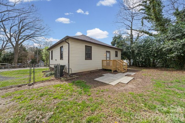 1866 Hilltop Circle, Gastonia, NC 28054