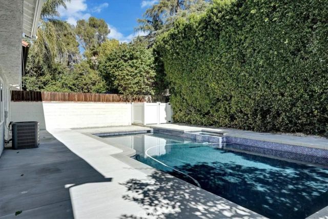 5346 Tyrone Avenue, Sherman Oaks, CA 91401