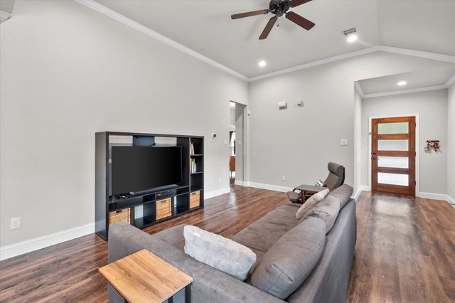 101 Boyd Avenue, Corsicana, TX 75110