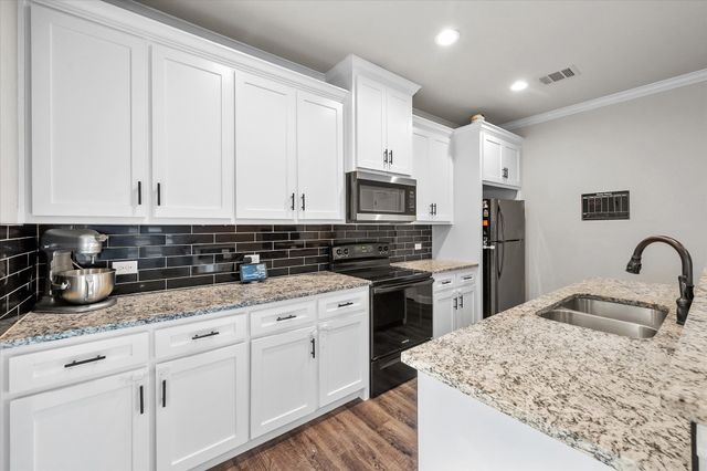 101 Boyd Avenue, Corsicana, TX 75110