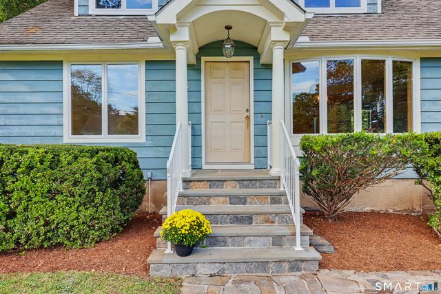 97 Wampus Way, Fairfield, CT 06825