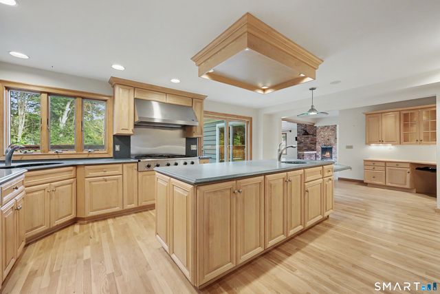 97 Wampus Way, Fairfield, CT 06825