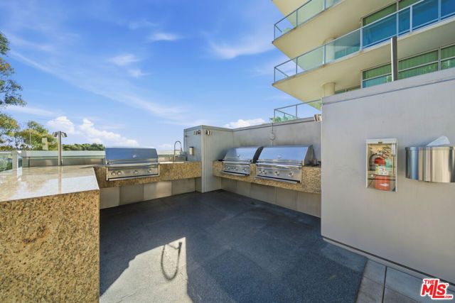 13700 Marina Pointe Drive 318, Marina Del Rey, CA 90292