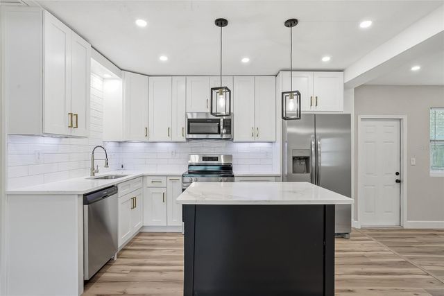 8403 N 46TH STREET, Tampa, FL 33617