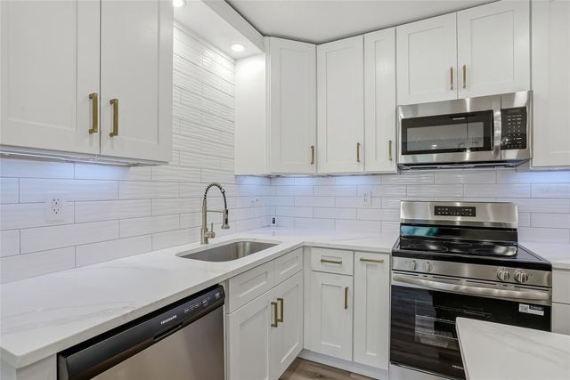 8403 N 46TH STREET, Tampa, FL 33617