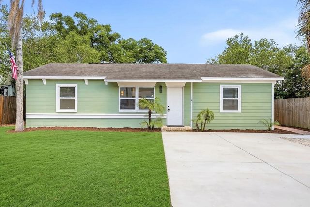 8403 N 46TH STREET, Tampa, FL 33617