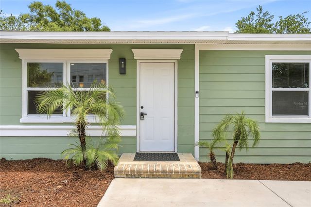 8403 N 46TH STREET, Tampa, FL 33617