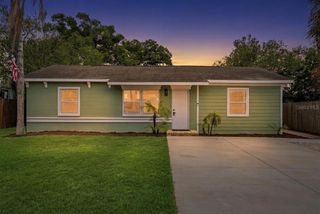 8403 N 46TH STREET, Tampa, FL 33617