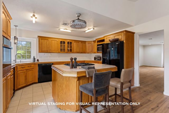 279 Palos Verdes Drive, Grants Pass, OR 97526