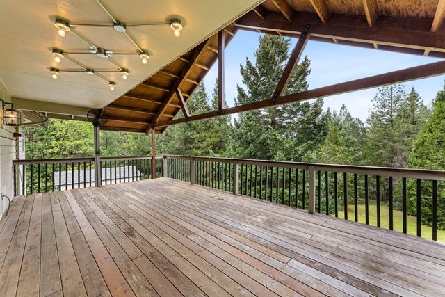 279 Palos Verdes Drive, Grants Pass, OR 97526