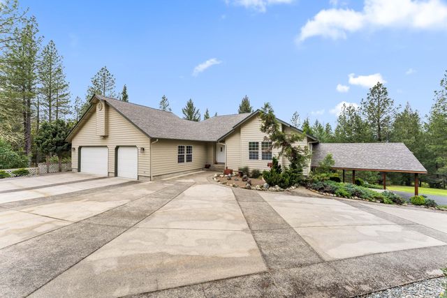 279 Palos Verdes Drive, Grants Pass, OR 97526