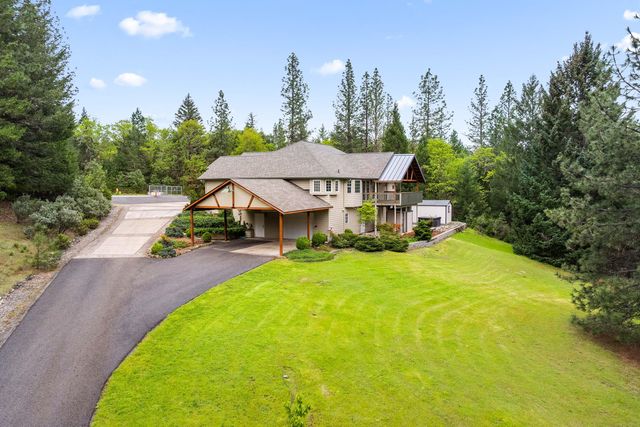 279 Palos Verdes Drive, Grants Pass, OR 97526