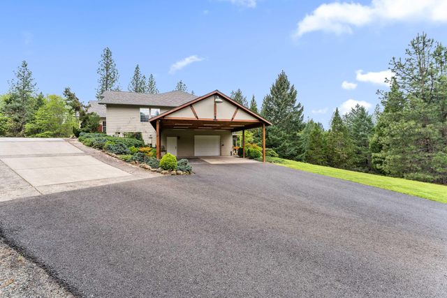 279 Palos Verdes Drive, Grants Pass, OR 97526