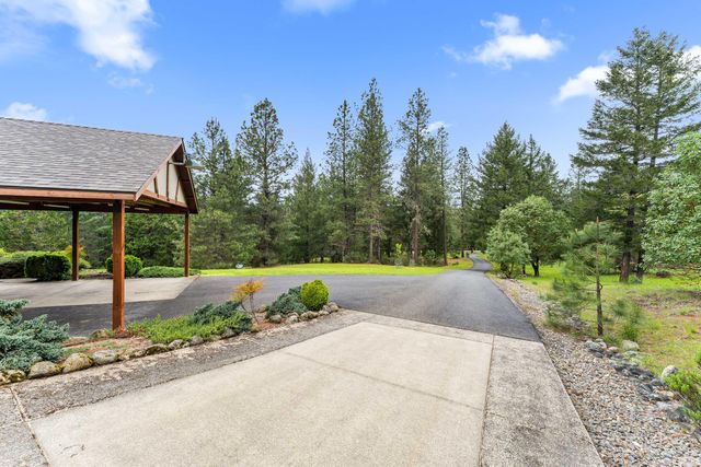 279 Palos Verdes Drive, Grants Pass, OR 97526