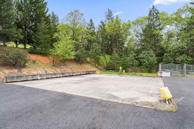 279 Palos Verdes Drive, Grants Pass, OR 97526