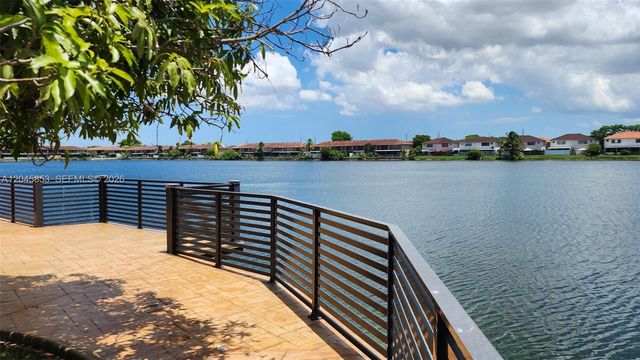 2588 W 64th St, Hialeah, FL 33016