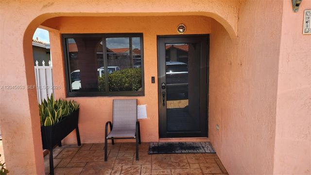 2588 W 64th St, Hialeah, FL 33016