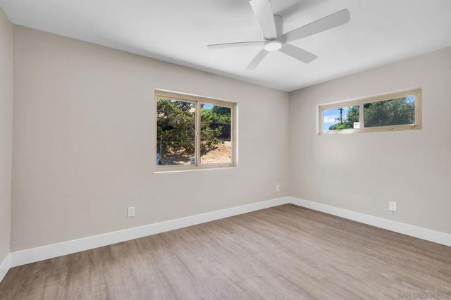 1940 W El Norte Parkway, Escondido, CA 92026