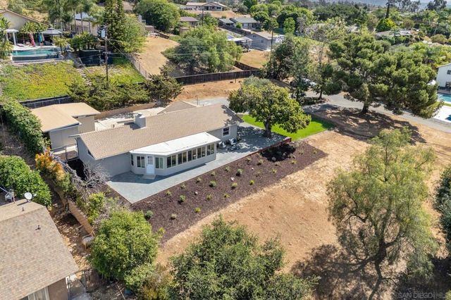 1940 W El Norte Parkway, Escondido, CA 92026