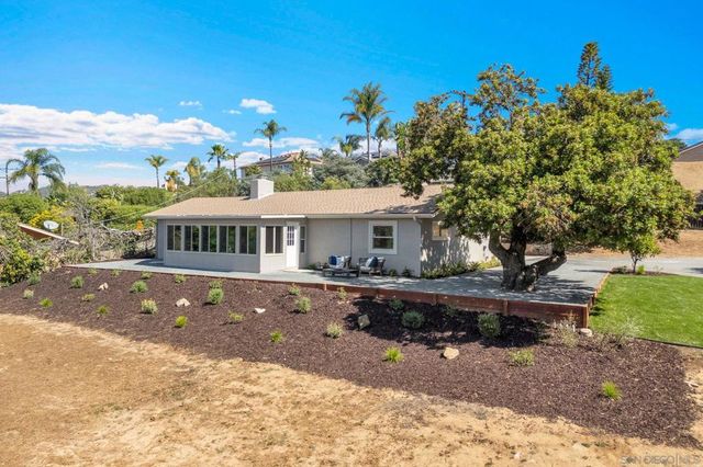 1940 W El Norte Parkway, Escondido, CA 92026