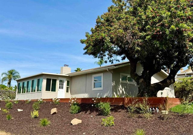 1940 W El Norte Parkway, Escondido, CA 92026