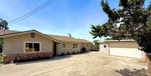 1940 W El Norte Parkway, Escondido, CA 92026