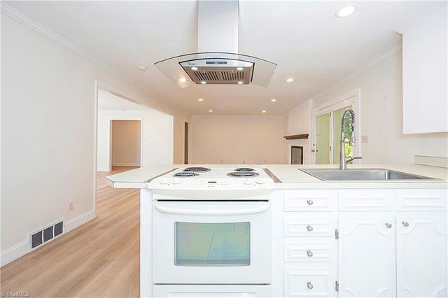 2960 Ormond Drive, Winston-salem, NC 27106