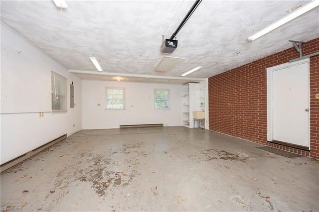 2960 Ormond Drive, Winston-salem, NC 27106