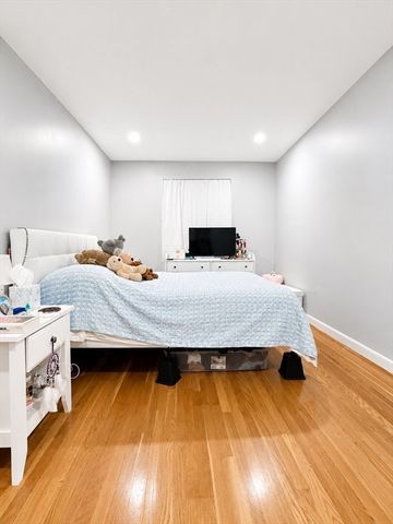 121 Tremont St 420, Boston, MA 02135