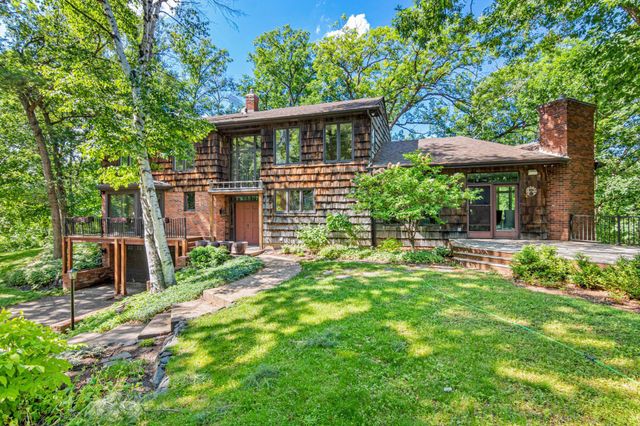 2 Crocus Lane, North Oaks, MN 55127