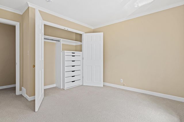 2 Crocus Lane, North Oaks, MN 55127