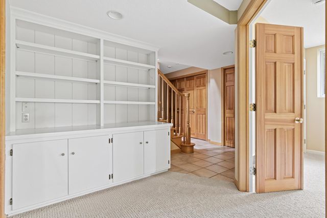 2 Crocus Lane, North Oaks, MN 55127