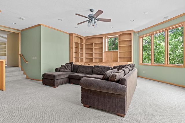 2 Crocus Lane, North Oaks, MN 55127