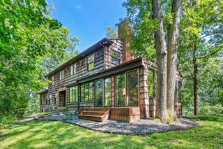 2 Crocus Lane, North Oaks, MN 55127